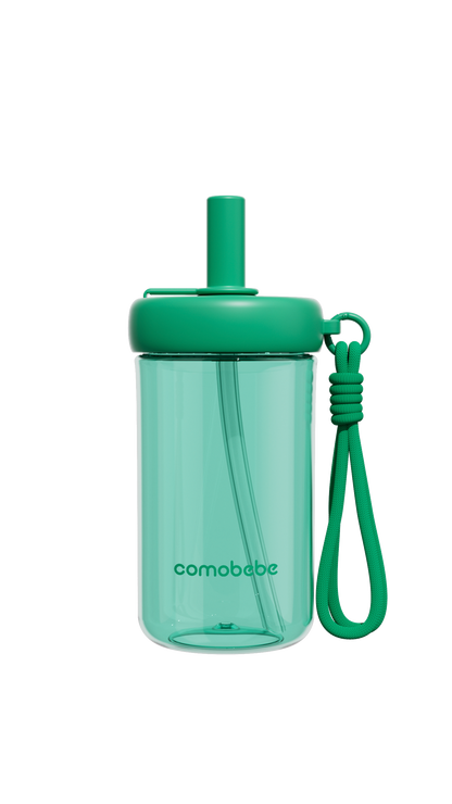 COMO Tritan Sippy Cup 15oz in Green with clip-on lanyard